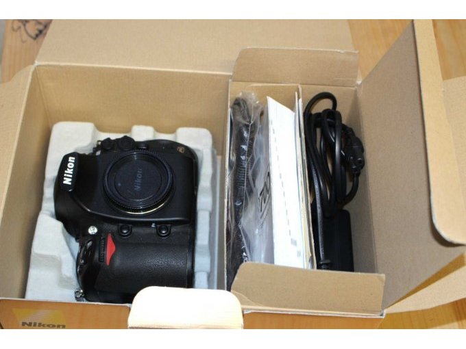 Kamera Nikon D700 in OVP