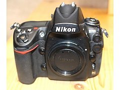 Kamera Nikon D700 Frontansicht