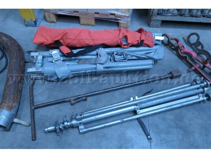 Stativ, Unterflurhydrantenschlüssel, Klapptragen