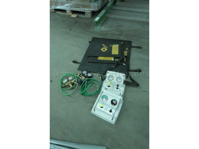 Hebekissen, Steuereinheit, Manemeter