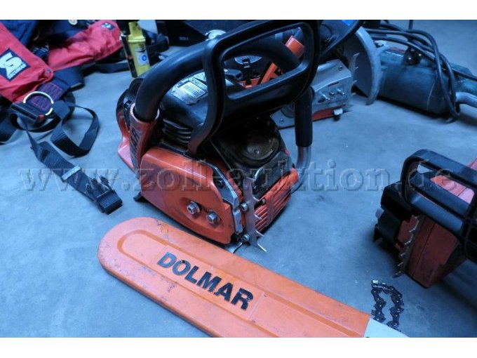 Kettensägenkorpus, Schwert