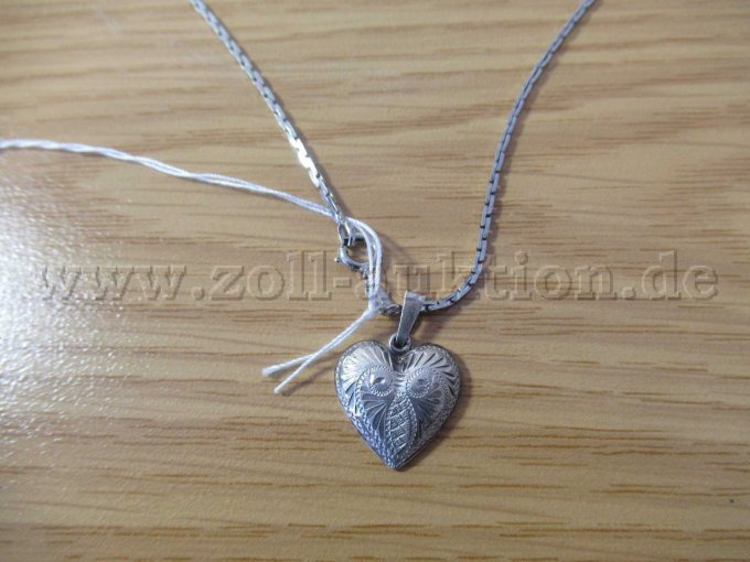 Herzanhänger zur Silberkette