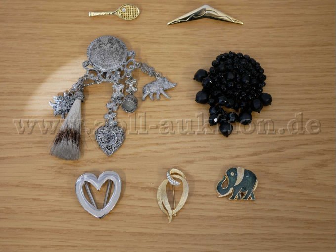Modeschmuck 7 Broschen
