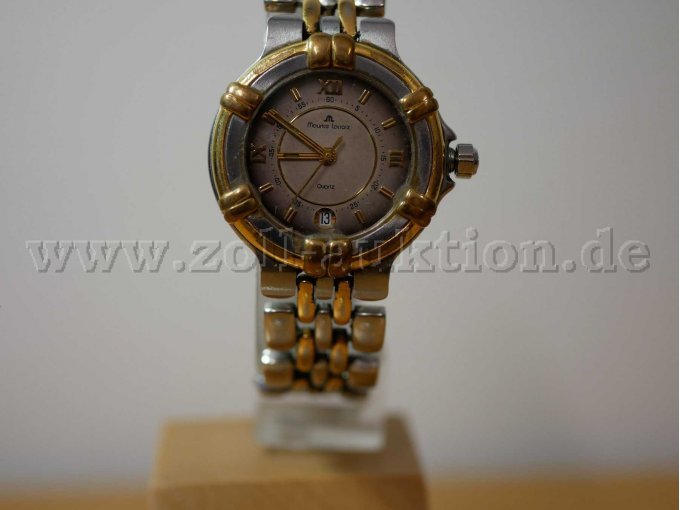 Armbahduhr Verschmutzungen umd defekte Krone