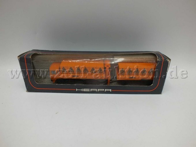 POS 2: MAN F8 Pritschenlastzug mit Heckladekran