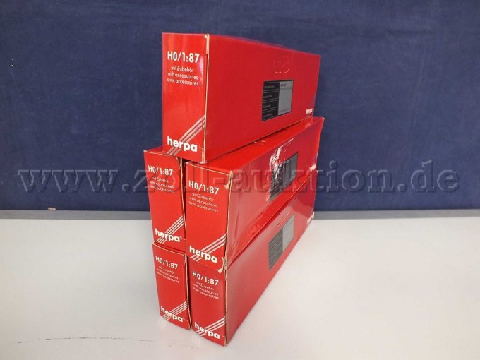 Seitenansicht der OVP mit Beschriftung Herpa links