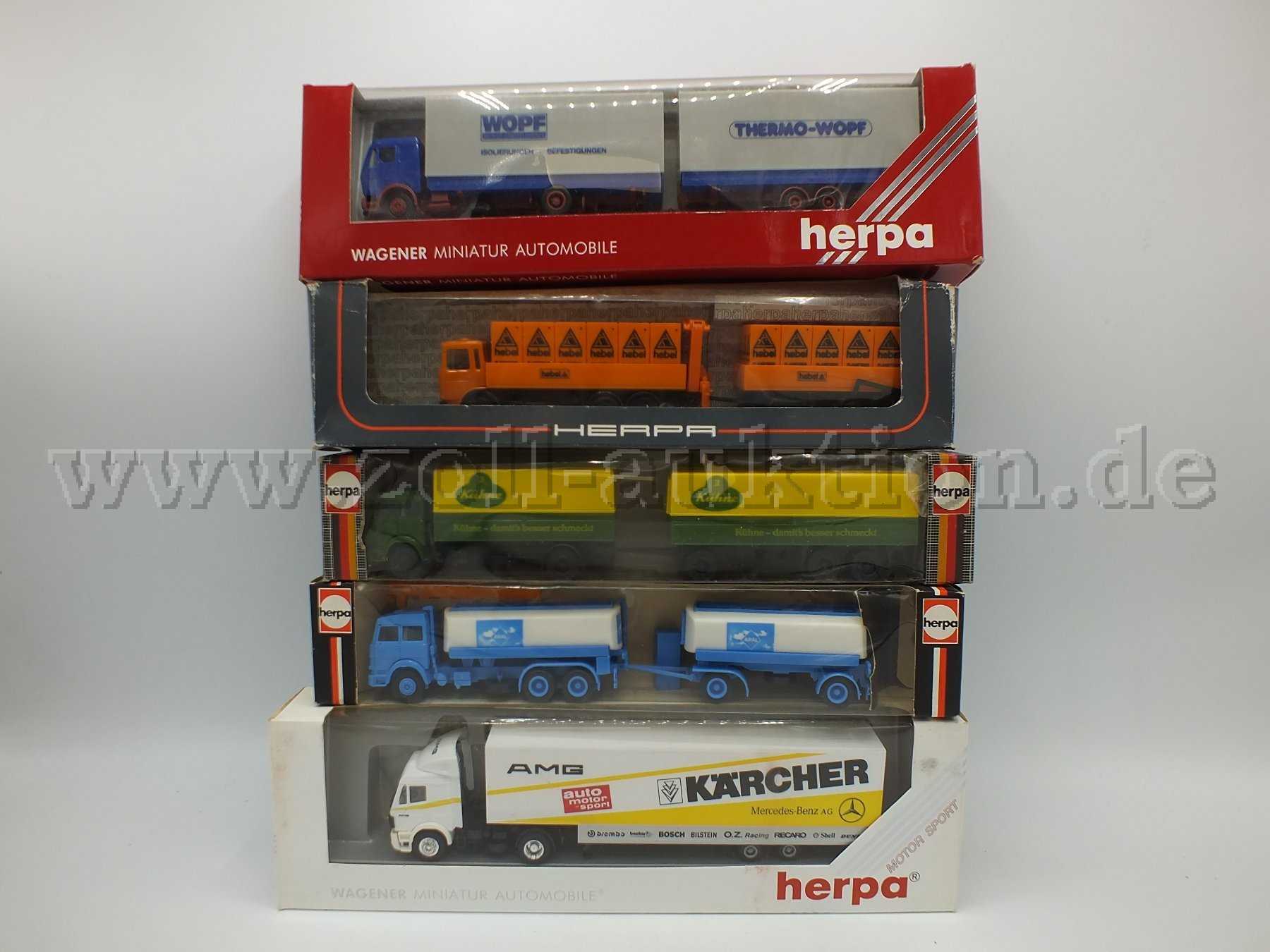 Gesamtansicht der Auktion von vorne