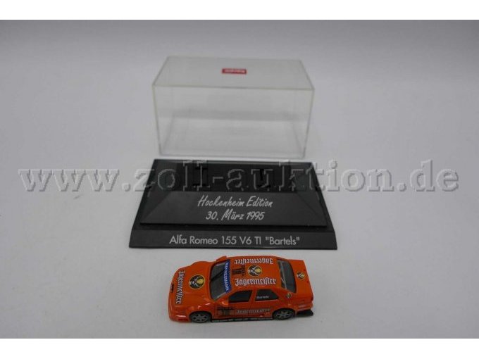 Detailaufnahme 1 der fehlenden Halterung von oben