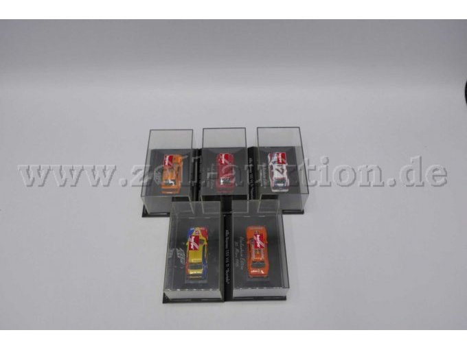 Detailaufnahme aller Modelle von oben