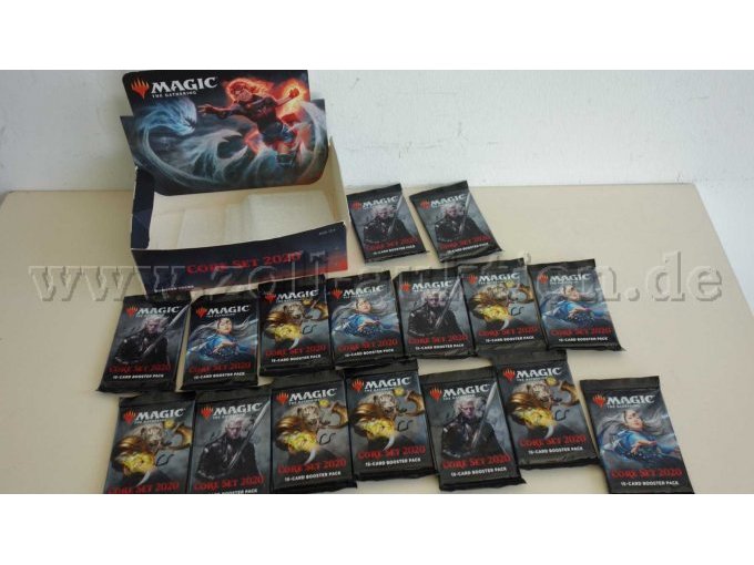 16 originalverpackte Sammelkarten