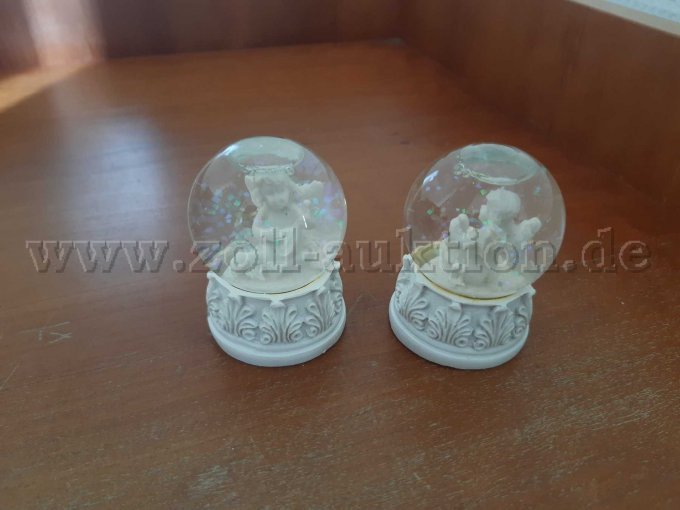 2 Schneekugeln mit Engel