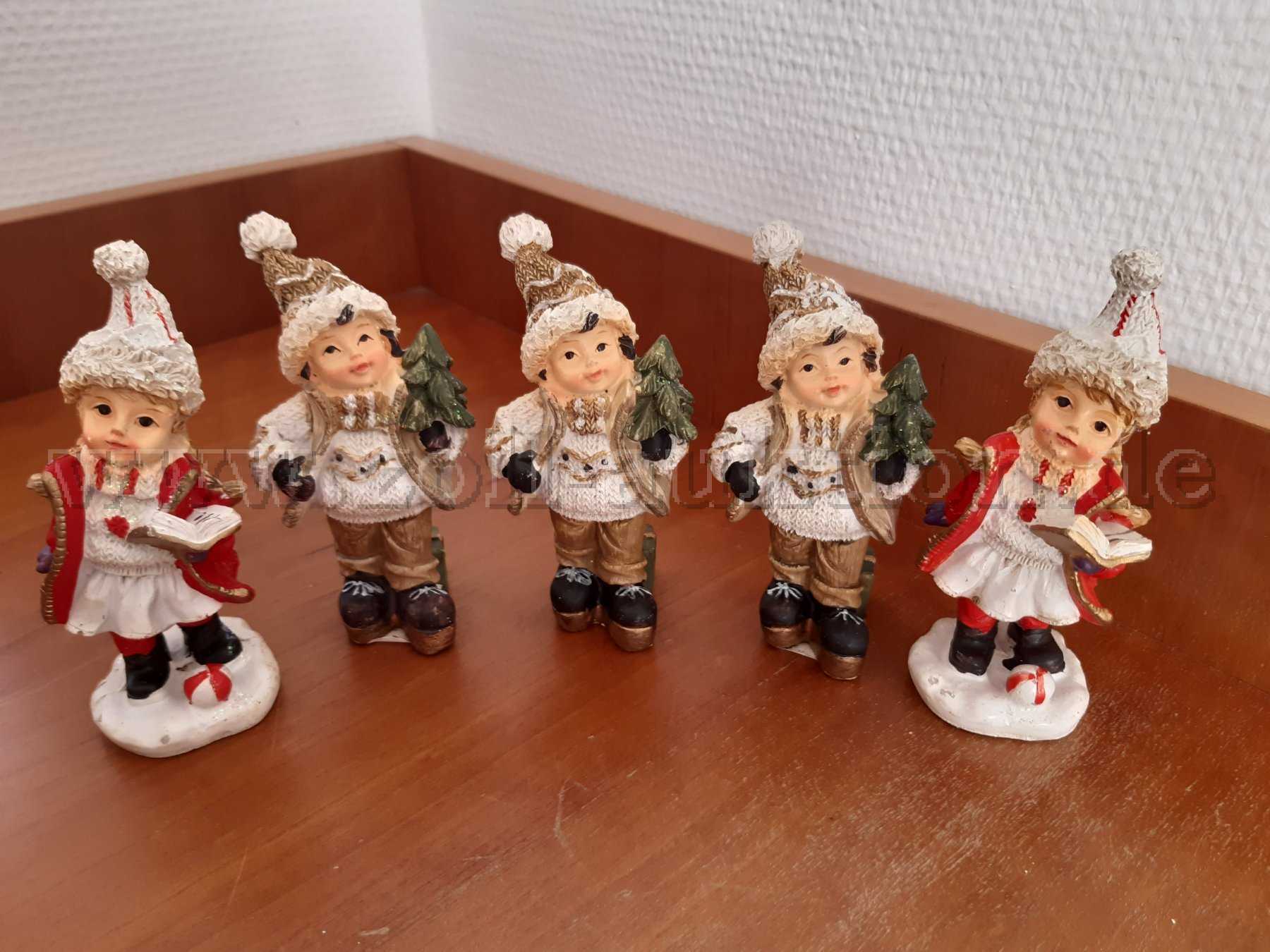 5 Weihnachtsfiguren ca 11 CM hoch