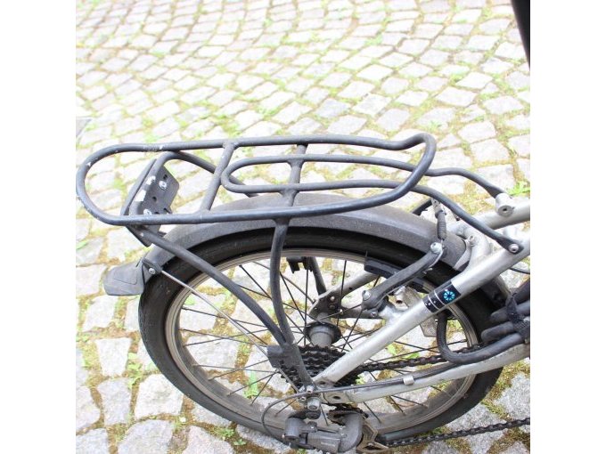 Klapprad: Bremse hinten und Gepäckträer