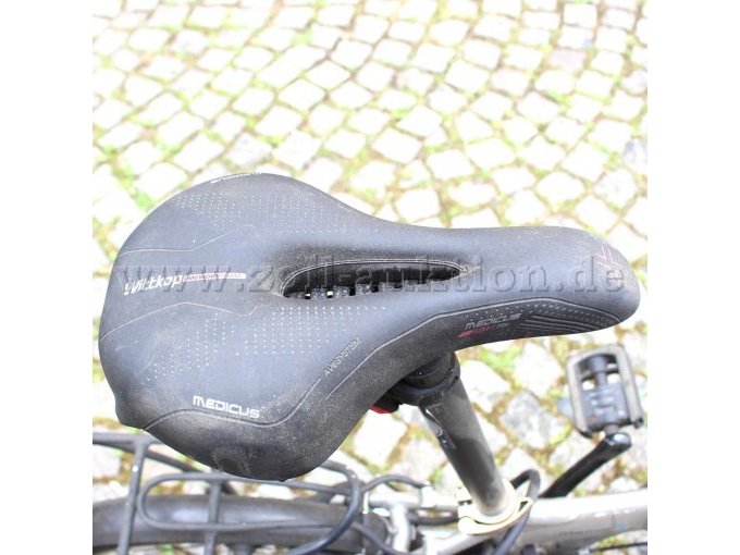 Klapprad: Sattel