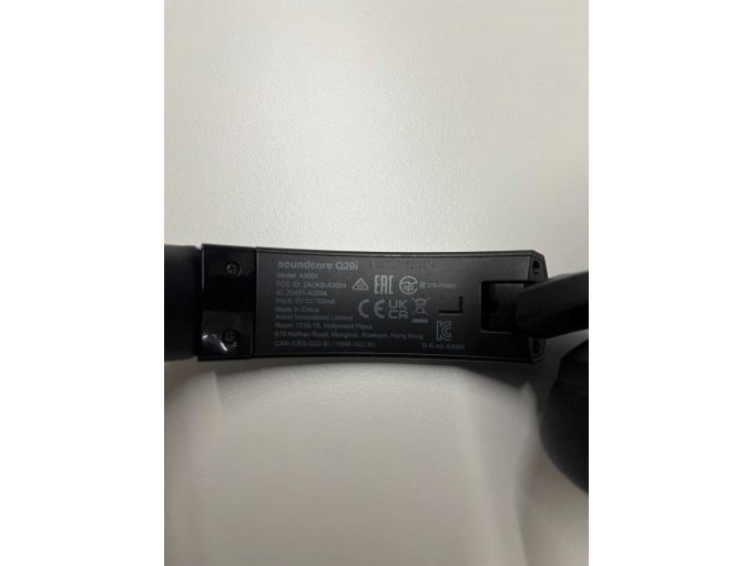 Kopfhörer 4: Detailansicht CE-Kennzeichen