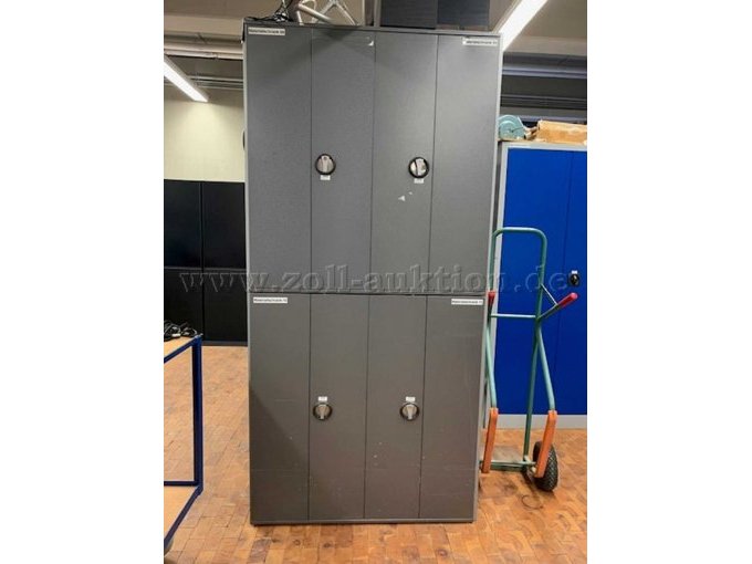 Stahlschrank 08_09_10_11