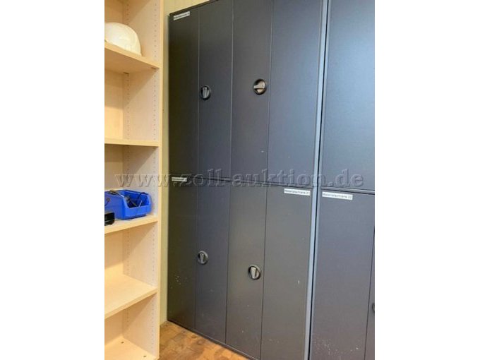 Stahlschrank 16_17_20_21