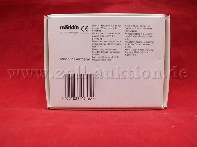 Ansicht der Rückseite des  Lichthauptsignal in OVP mit Beschreibung von Märklin  und CE- Kennung