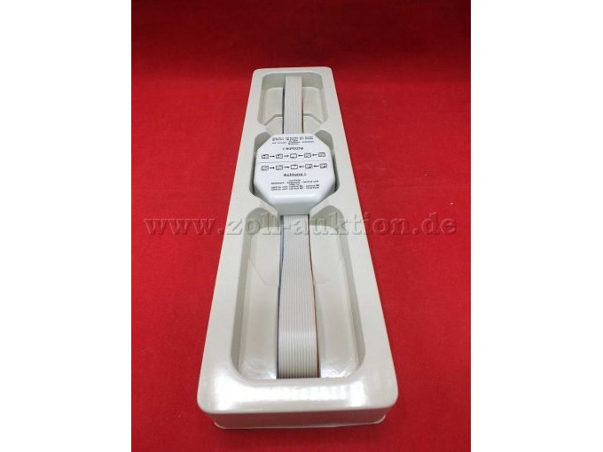 Aufnahme Märklin 6039 Digital- Adapter im geöffneten Bliste mit Beschädigungen  OVP