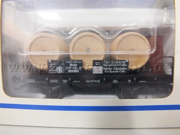 Detailaufnahme des Fasswagen der DRG mit der Betriebsnummer 577 054 und Aufschriften