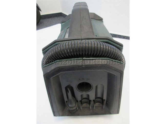 Metabo Ladegerät rechts