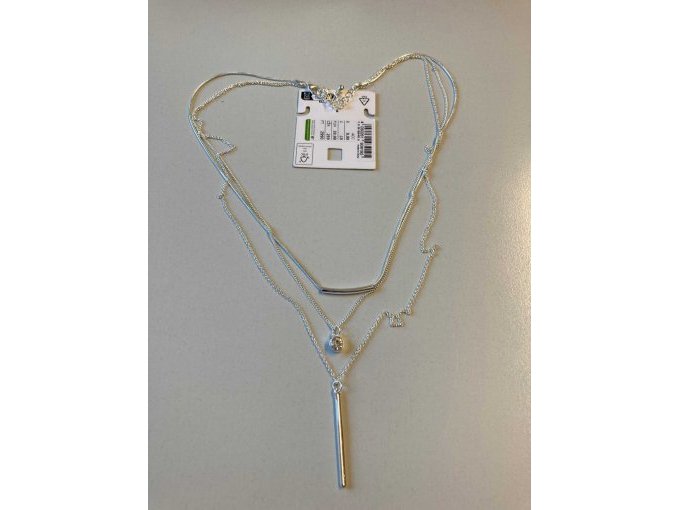 silberfarbene Halskette bestehend aus 3 Ketten