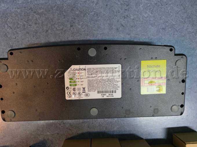 1 Konvolut Motorola NNTN6847A Ladegerät u. NNTN6845A u.46A Ladeeinsätze – foto 5 – kavel bij Zoll-Auktion, Hamburg