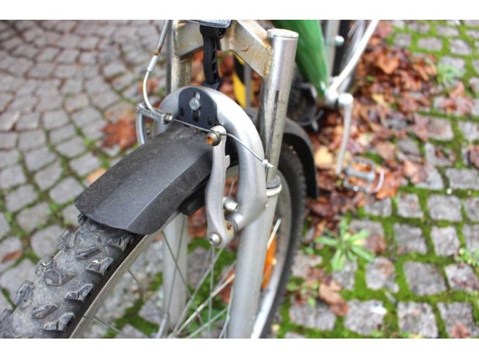 Fahrrad Pinifarina- Federgabe, Bremse vorne