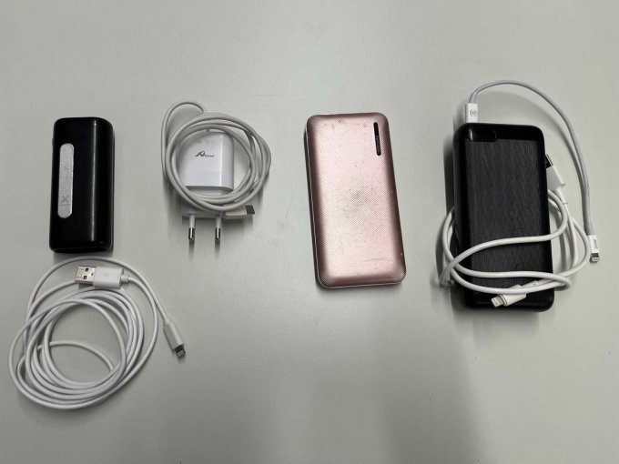 Powerbanks und Ladekabel Powerbanks und Ladekabel