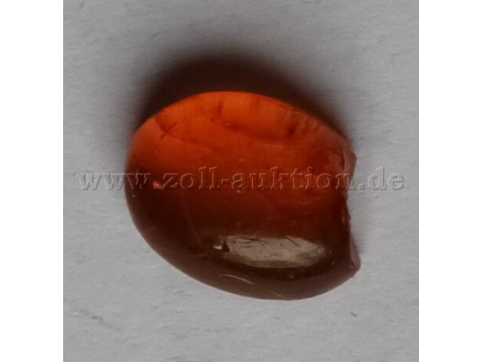 loser bernsteinfarbener Stein