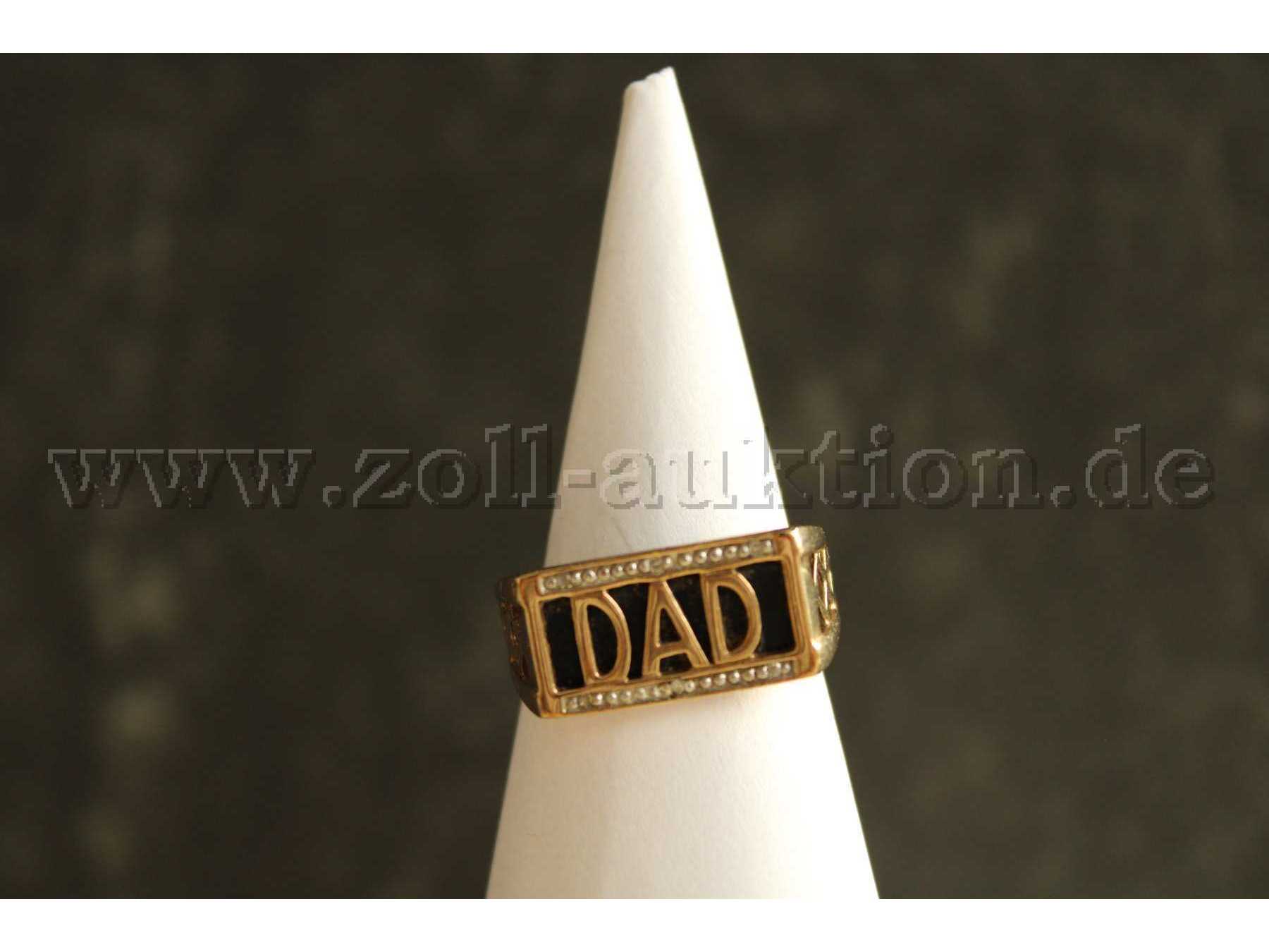 Herrenring, 375er Gold mit Onix und Schriftzug DAD