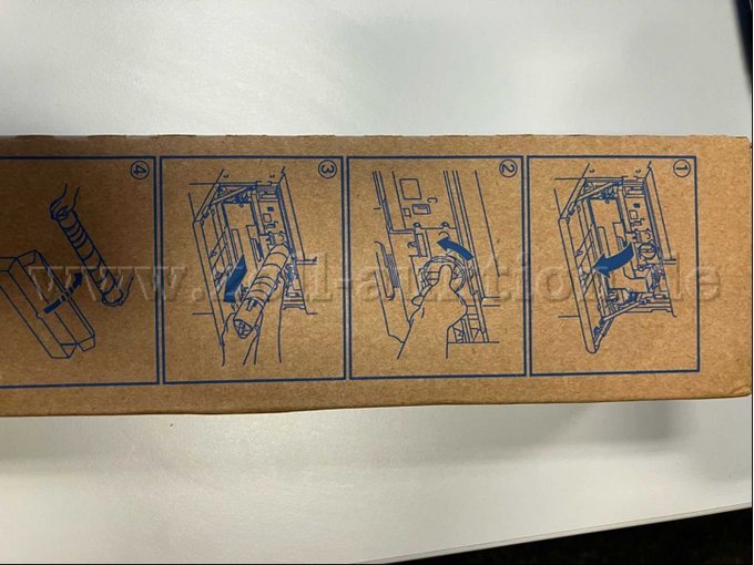 Weitere Verpackung mit auszugsweiser Anleitung