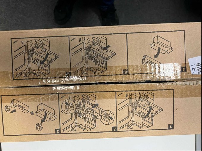 Verpackung mit Montageanleitung