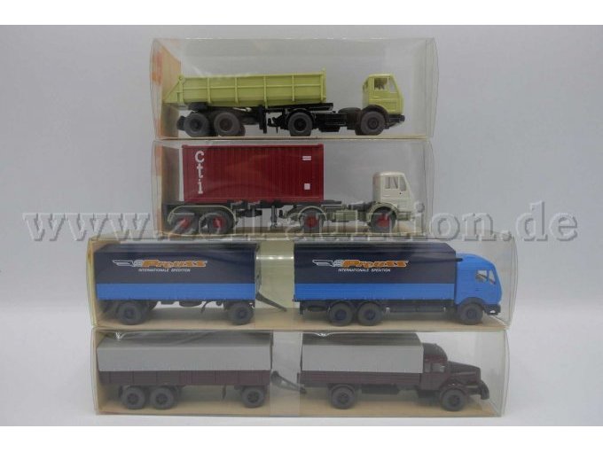 Detailansicht Modelle Teil 1 von links