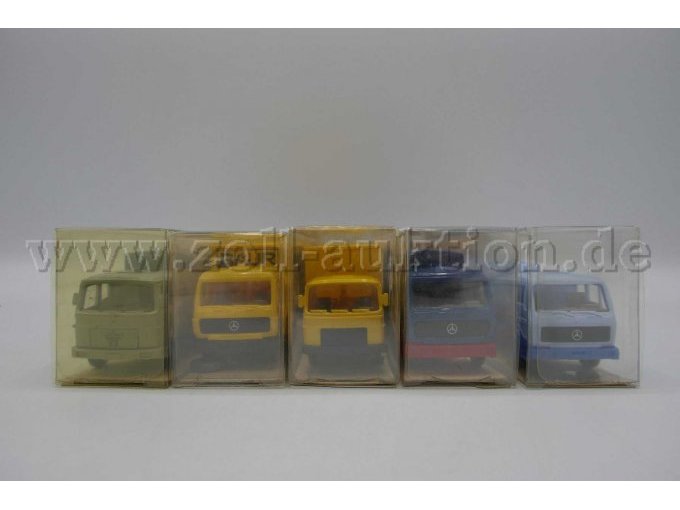 Detailansicht Modelle Teil 2 von vorne