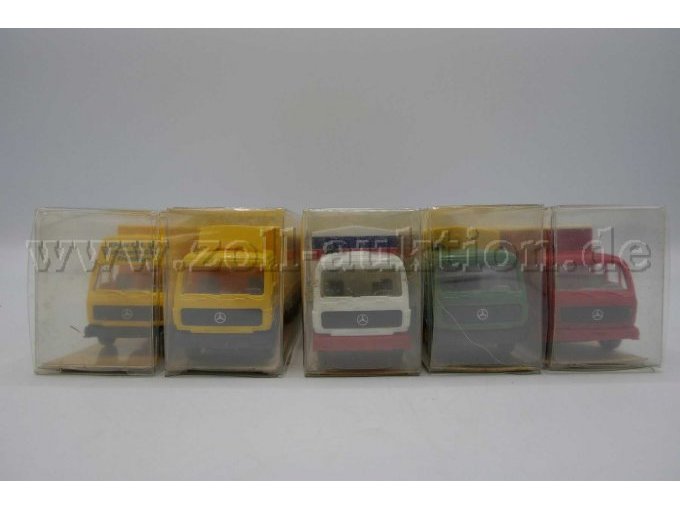 Detailansicht Modelle Teil 3 von vorne