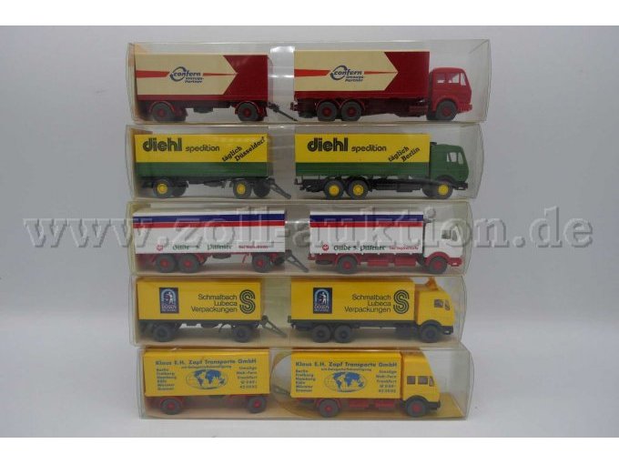 Detailansicht Modelle Teil 3 von links