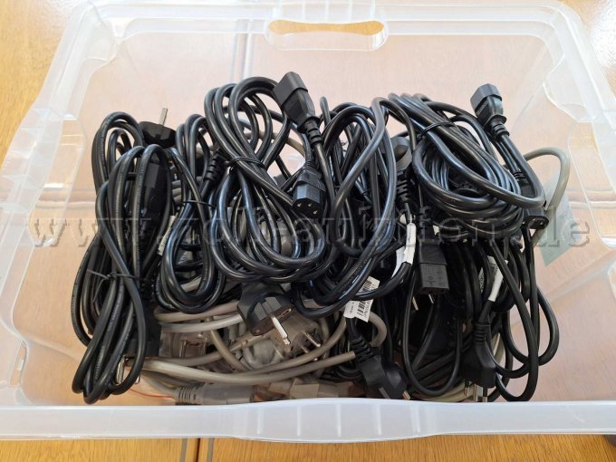 verschiedenste Kabel