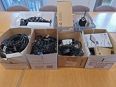 1 Konvolut Kabel und EDV