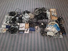 1 Konvolut Kabel und EDV