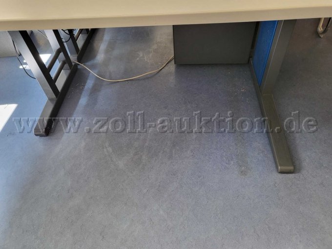 Tischbeine Beispiel Tisch 1