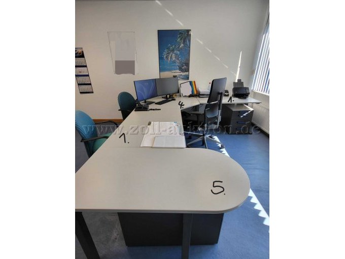 Beispiel Tisch 1 + Tischplatte 4 + Tisch 5