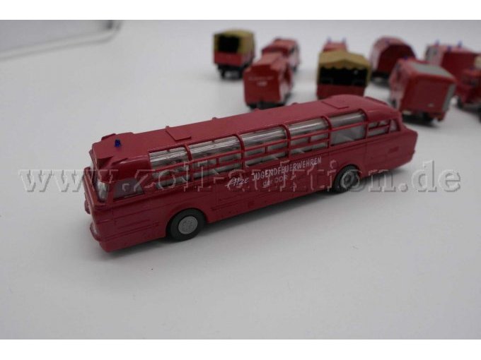 Der Bus seitlich