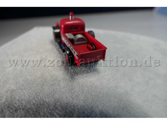 Busch Dodge Power Wagon Fire Department Ansicht von hinten