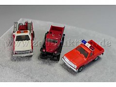 Konvolut aus 3 Feuerwehrfahrzeugmodellen, 1:87 Gesamtansicht
