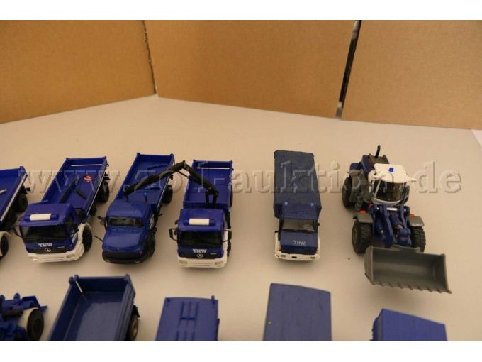1 set van 40 verschillende modellen van THW-hulpvoertuigen, schaal 1:87 – foto 6 – kavel bij Zoll-Auktion, Halle (Saale)