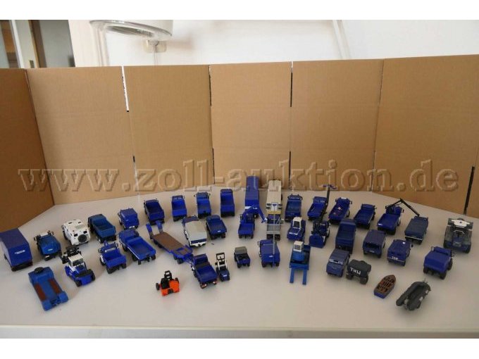 1 set van 40 verschillende modellen van THW-hulpvoertuigen, schaal 1:87 – foto 2 – kavel bij Zoll-Auktion, Halle (Saale)
