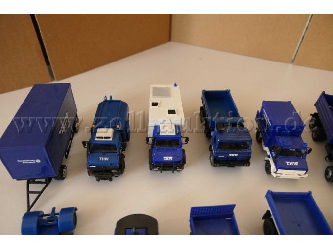 1 set van 40 verschillende modellen van THW-hulpvoertuigen, schaal 1:87 – foto 3 – kavel bij Zoll-Auktion, Halle (Saale)