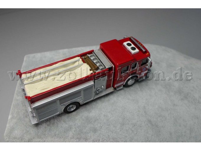 Feuerwehrfahrzeug Doppelkabine Ansicht von oben