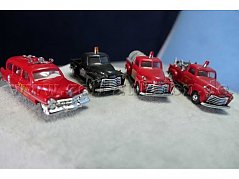 Konvolut aus 4 Feuerwehrfahrzeugmodellen, 1:87 Gesamtansicht